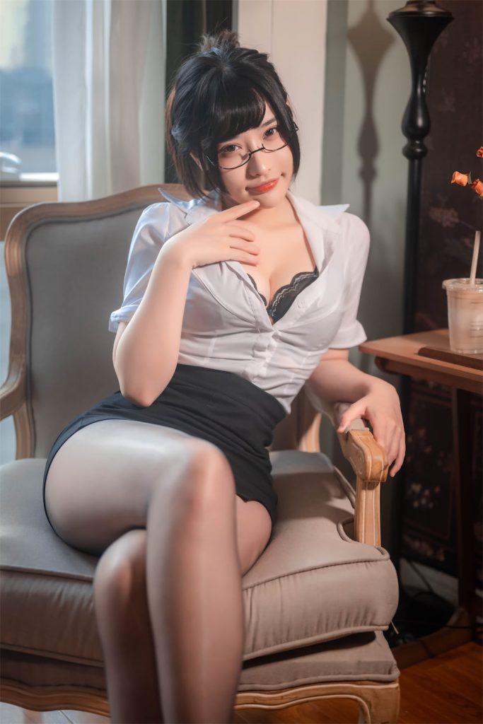 图片[2]-糖果果Candy – 全套14期及视频[8G-2025.8]-二次元小窝 | 高清Cosplay写真图集整理与角色摄影作品更新